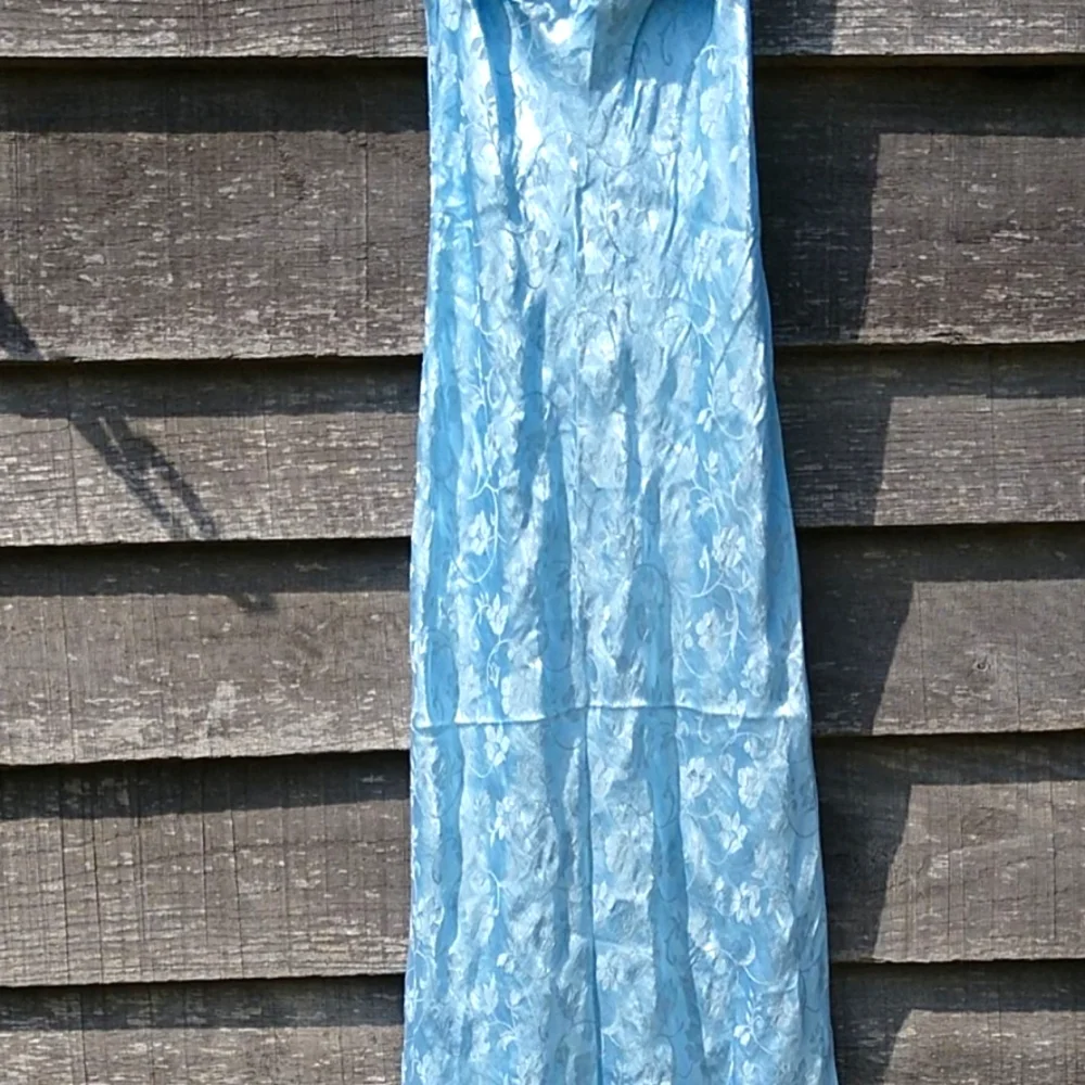 SOLD!!  💖💖Dress  Size 5/6 Spaghetti Strap Floral Print Asymmetrical Maxi - Picture 2 of 11